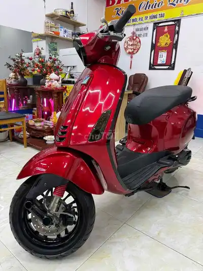 Piaggio Vespa Sprint iGet ABS 2020, красный candy