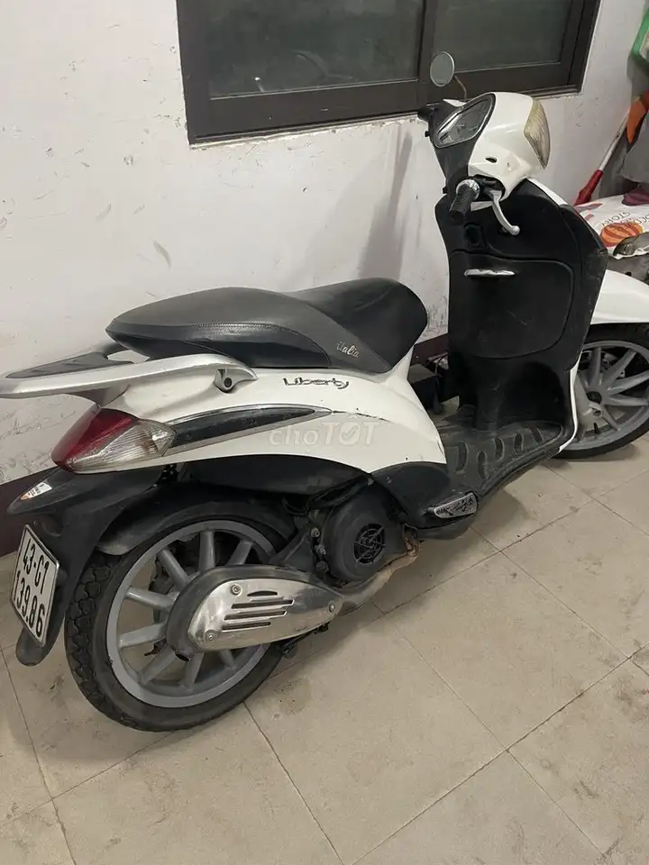Piaggio Liberty 2013 белый, госномер 43