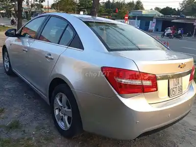 Chevrolet Cruze 2011 механика серебристый