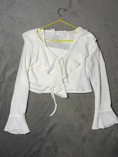 Футболки, штаны, юбки (размер M)