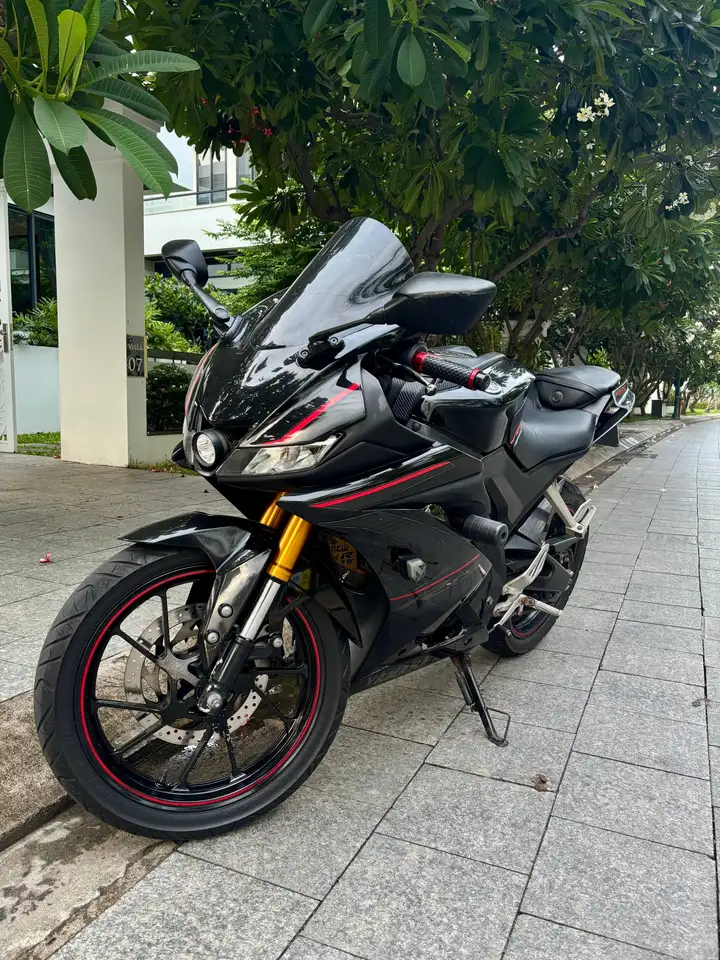 YAMAHA R15 v3