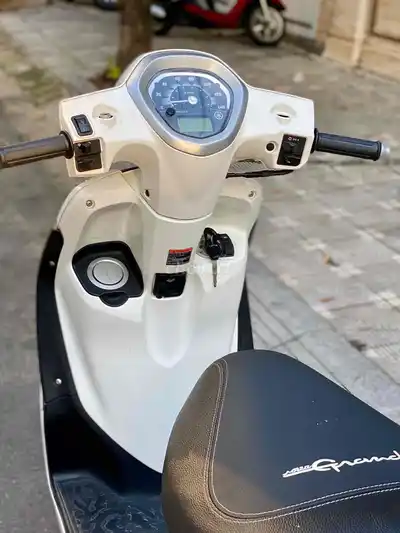 Yamaha Grande Fi красивый новый родной мотор тихий есть рассрочка