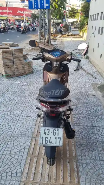 HONDA FUTURE 125 2015 бронзово-коричневый