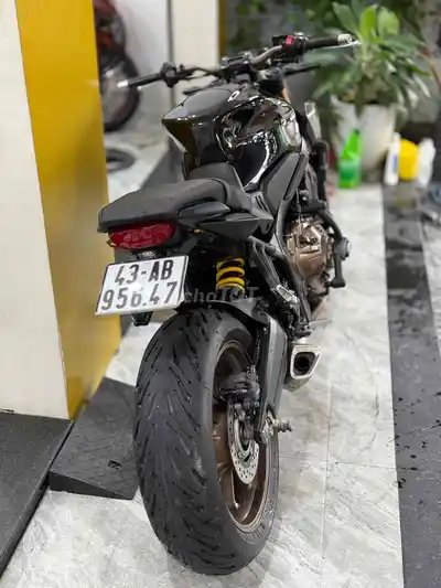 Honda CB650R чёрный