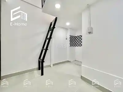 Квартира с антресолью и высоким потолком, Ле Ван Си, Фунюан