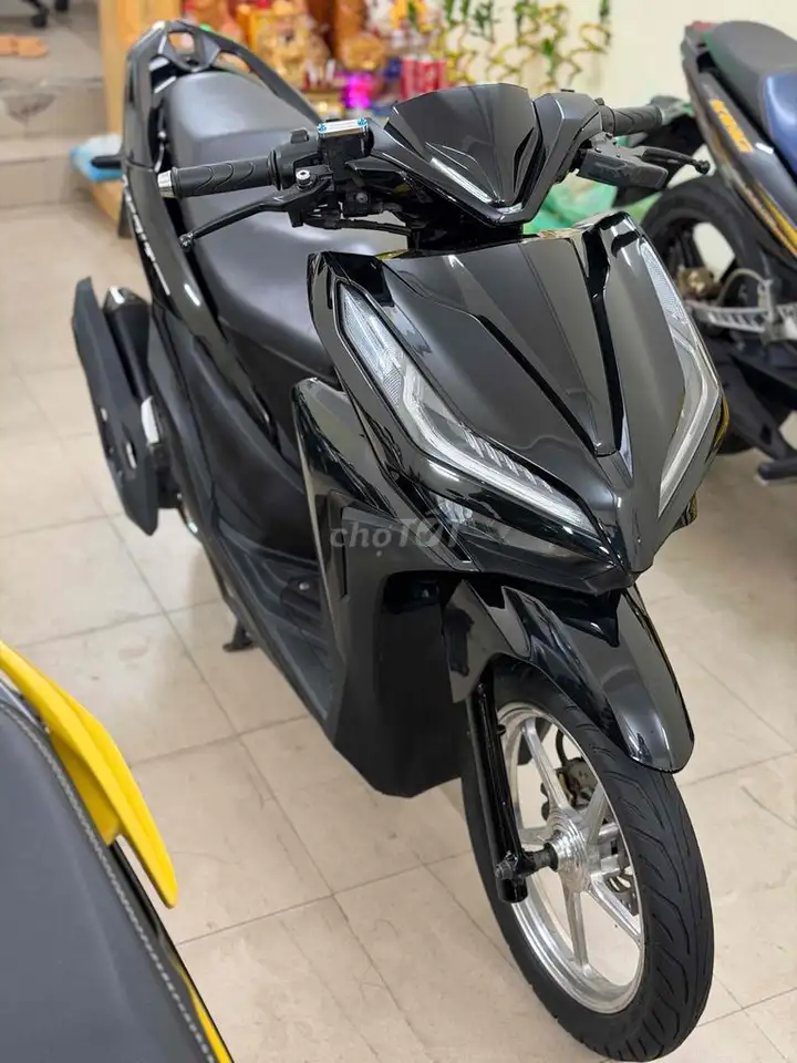 Vario 125 2020 черный глянцевый супер красивый, проблемный кредит, оплата 12 млн