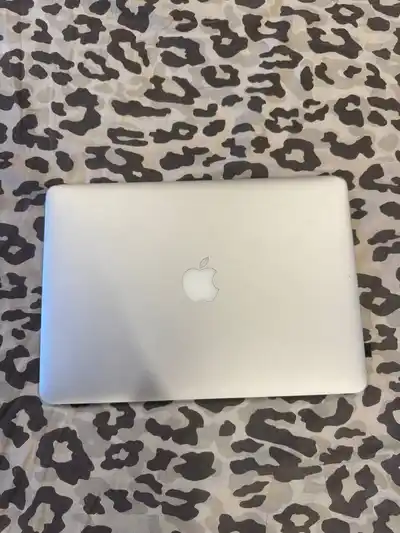 MacBook Air 13" (A1466)