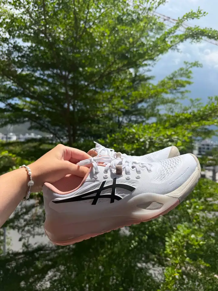 Кроссовки ASICS для тенниса и пиклбола