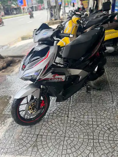 Honda Air Blade черный с серебряным, Вьетнам