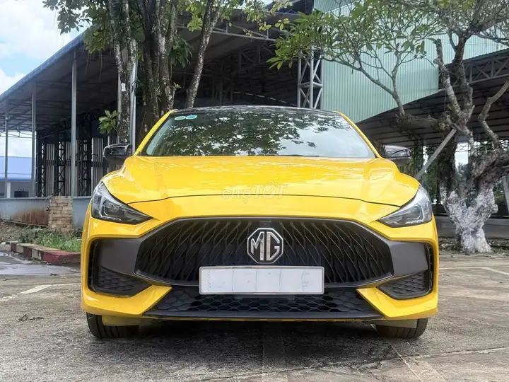MG MG5 Lux 2022 Желтый 60 тыс. км
