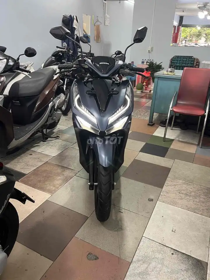 Honda Vario 125 матовый синий 8425 км