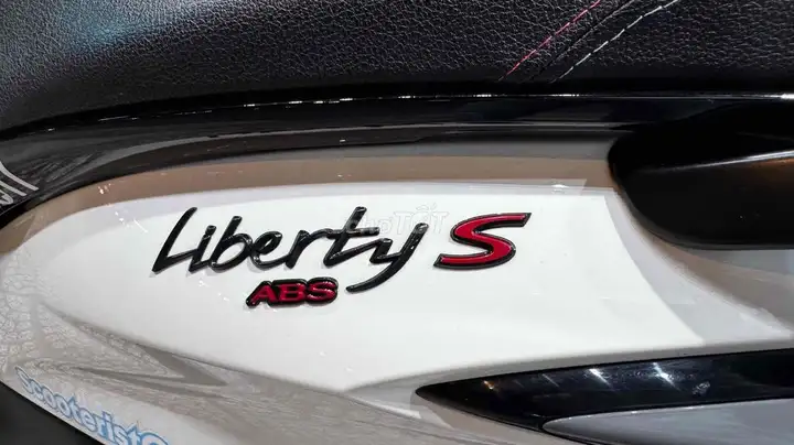 Piaggio Liberty Spot 2022 черно-белый, оформление на владельца