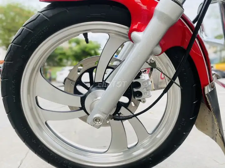 Suzuki GZ150-A, красный, 2022, отличное состояние, один владелец