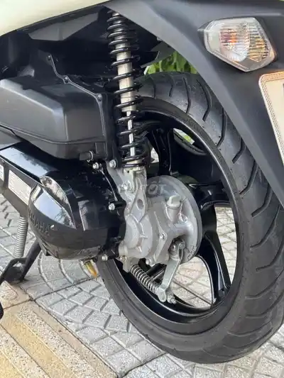 Yamaha Janus 2023, 8000 км, белый