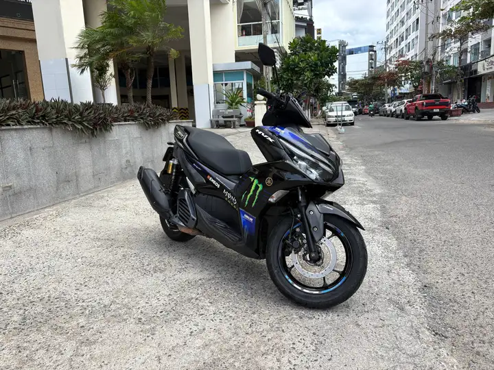 Yamaha NVX 155 v2