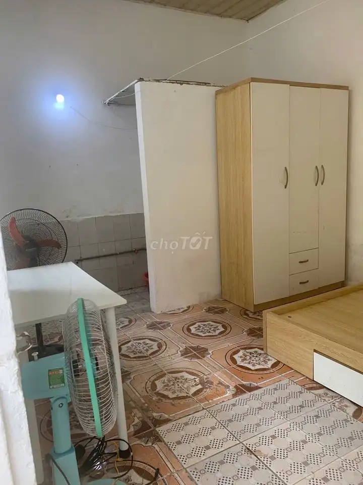 Сдается комната в Хай Ба Чунг, улица Ким Нгуу