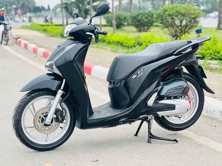 Honda SH 150 ABS матовый черный, оригинал, отличное состояние, плавная езда