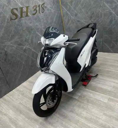 Honda SHVN 150i ABS 2017, белый