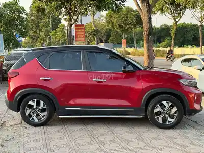 Kia Sonet Premium 2022, молодежная, стильная, хорошая цена