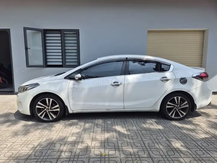 Kia Cerato 2018 1.6MT