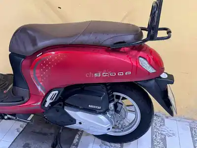 Scoopy 2024 смарт-ключ, матовый красный, состояние нового 43AC-025.67