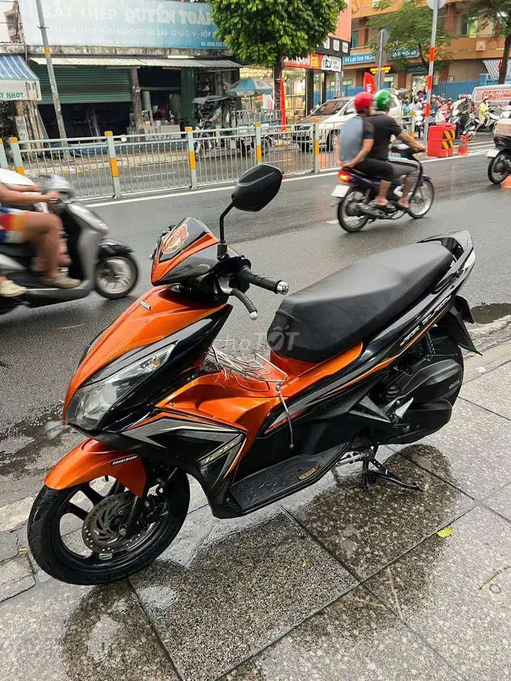 Honda Air Blade 2014 оранжево-черный