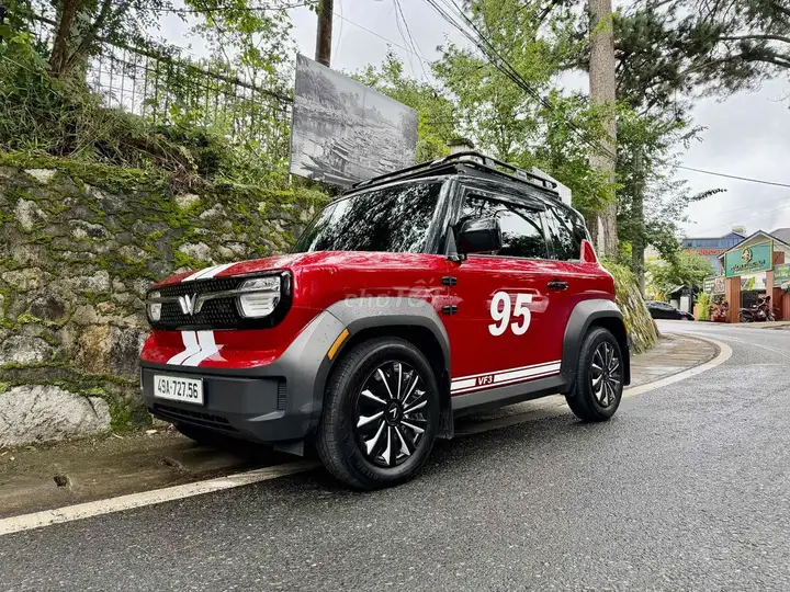 VinFast VF3 08.2025, батарея в собственности, красный, состояние нового