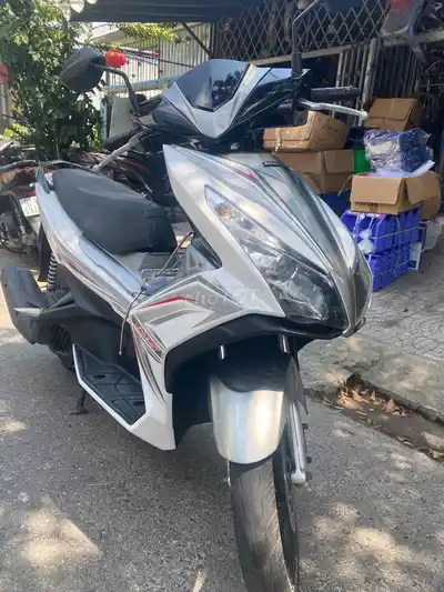 Honda Air Blade, серебристый