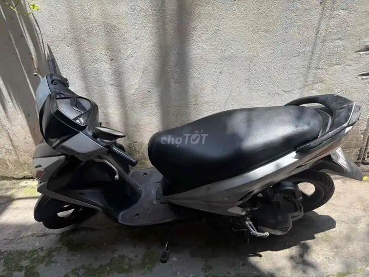 Yamaha Luvias 2011, черный, серебристый