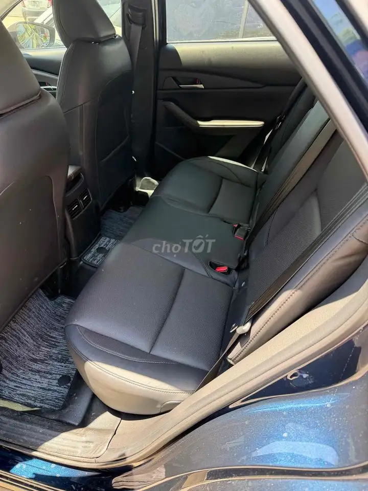 Mazda CX30 2.0 Luxury 2024 4000км Синий