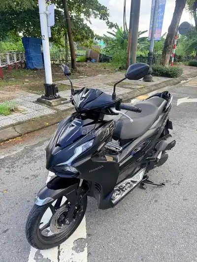 Собственник продаёт Honda Air Blade 4Val в оригинале