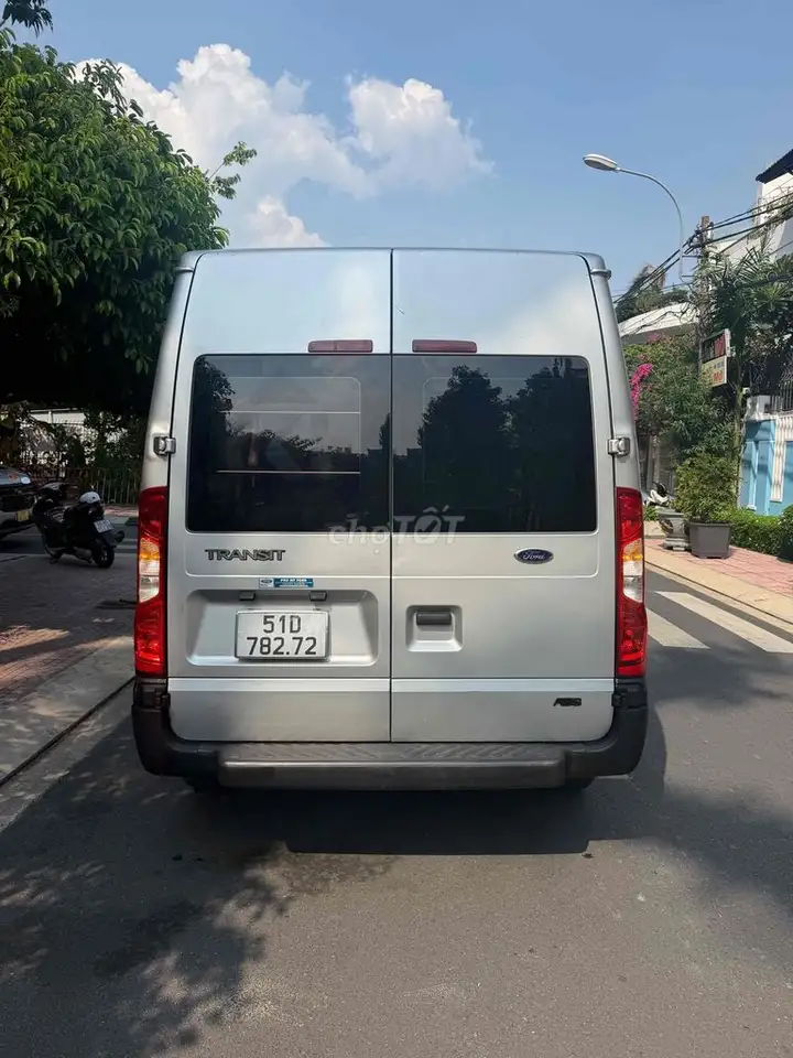 Ford Transit 2017, 6 мест, серебристый, 127 000 км