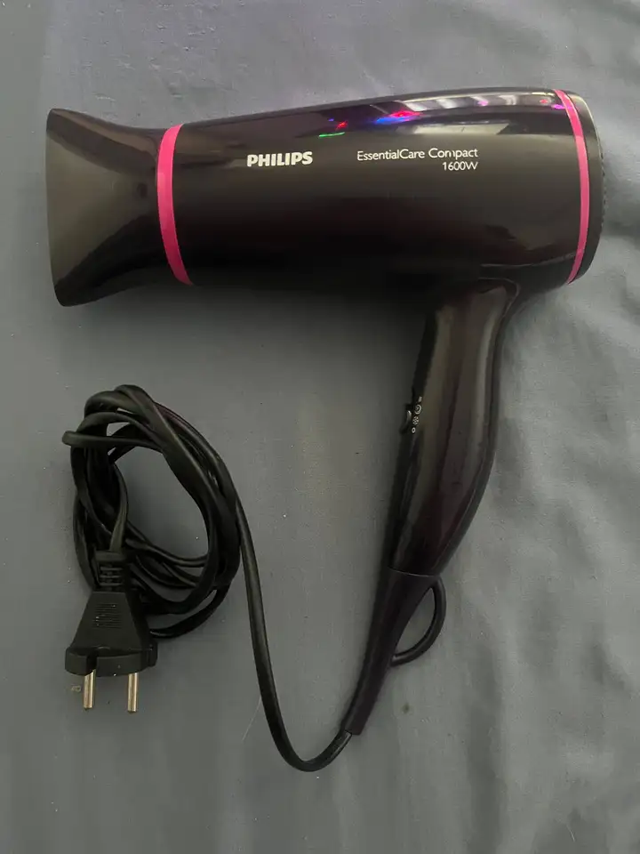 Фен Philips EssentialCare Compact 1600W