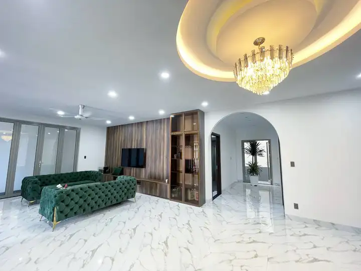 Аренда виллы 4 этажа, 6 спален, 270 м², Anh Tho, Ngu Hanh Son