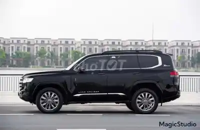 Toyota Land Cruiser 3.5 V6 2025