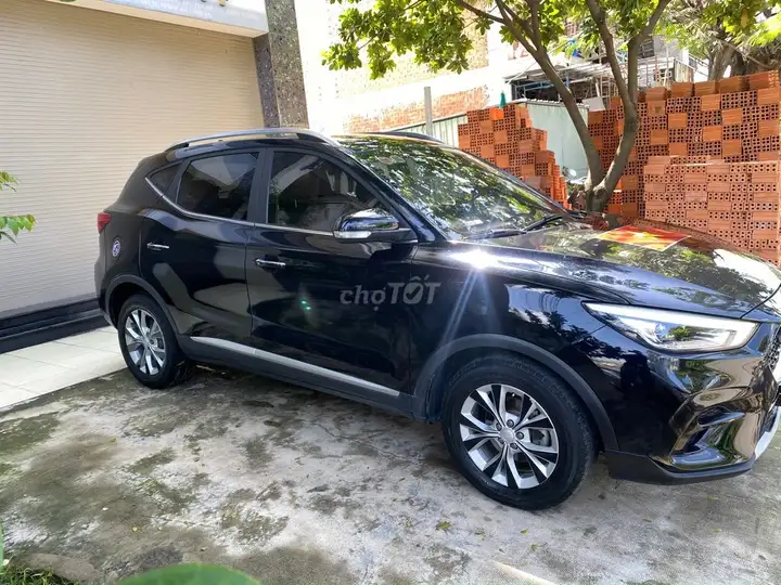MG ZS STD 2023 Черный 70000 км