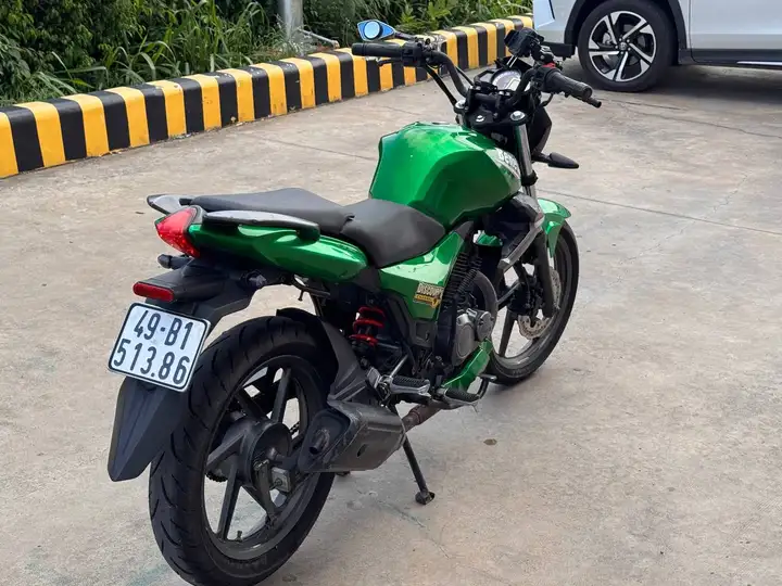 Мотоцикл Benelli TNT 150