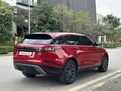 Range Rover Velar R-Dynamic S 2021, красный, в супер состоянии