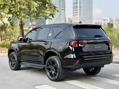 FORD EVEREST SPORT 2026 2.0L 4X2 AT 7000 КМ ЧЕРНЫЙ
