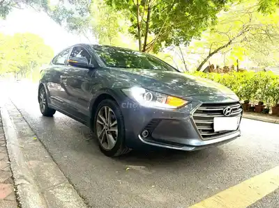 HYUNDAI ELANTRA 2.0 GLS 2016 — полная комплектация, ханойский номер