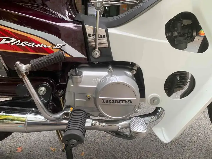 Honda Dream Thái Đỏ mận