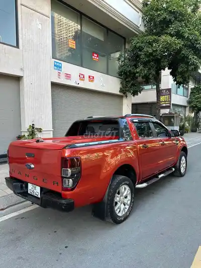 Ford Ranger Wildtrak 2015 4x4 3.2AT Красный