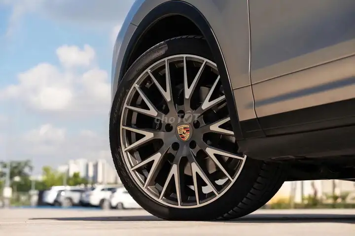 Porsche Cayenne 2016 Tiptronic, песочный