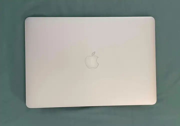 MacBook Pro 15" Retina (Mid 2015) i7 16 ГБ SSD 512 ГБ