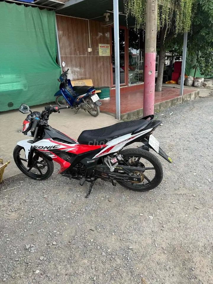 Honda Sonic 2016 красно-бело-черный