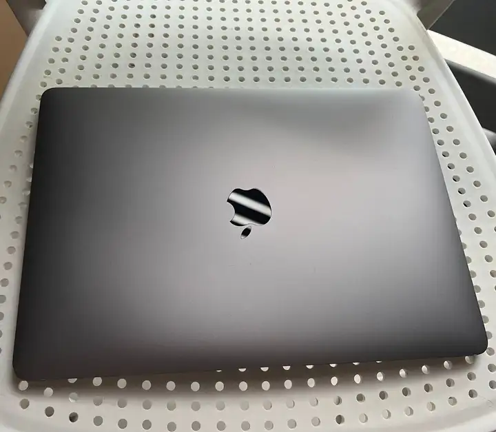 MacBook Air M1 13 дюймов