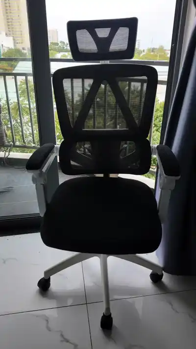Кресло компьютерное Ergonomic Chair белое
