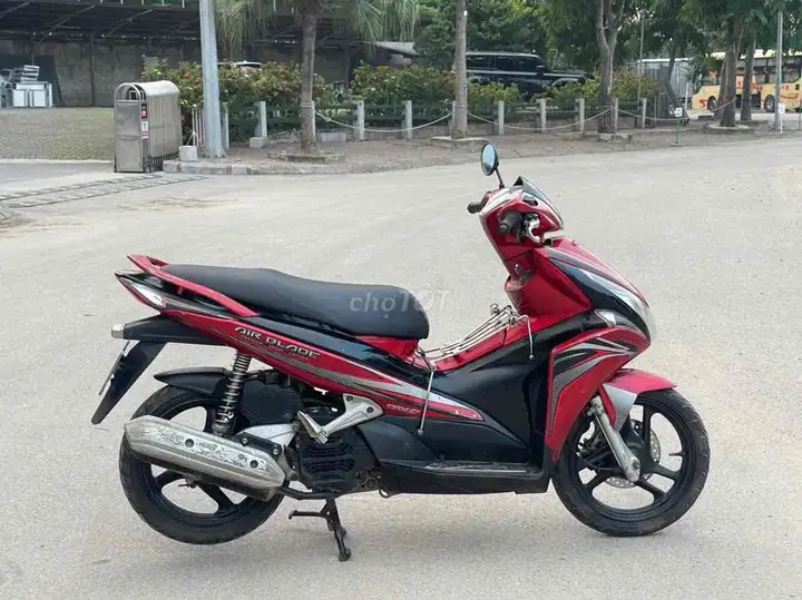 Honda Airblade 110 FI 2012 красный