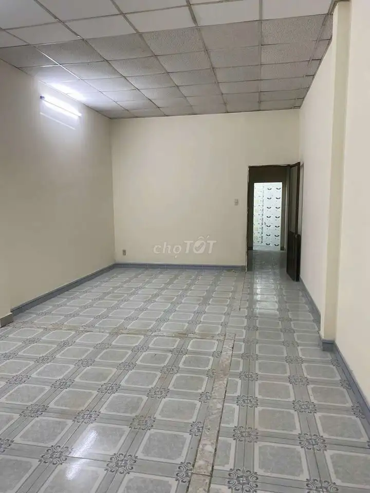 Дом с фасадом, 2 этажа, оживленное место, любой бизнес, TMTX