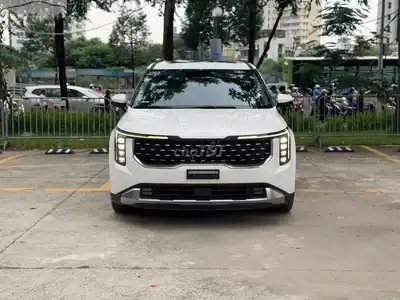 Kia Carnival Signature 2.2D 2024 Белый